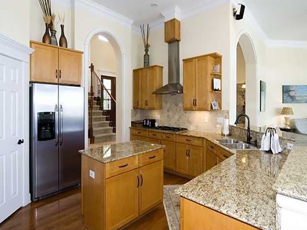 Luxury Three Bedroom Waterfront Home in Destin Pool & Spa