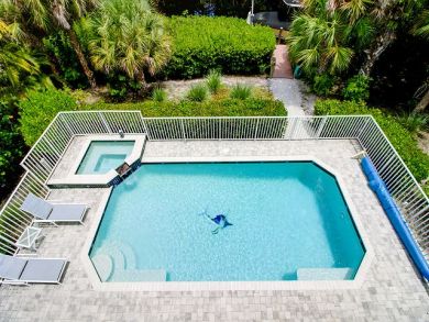 Walk to Beach Three Bedroom Vacation Rental Home in Sanibel