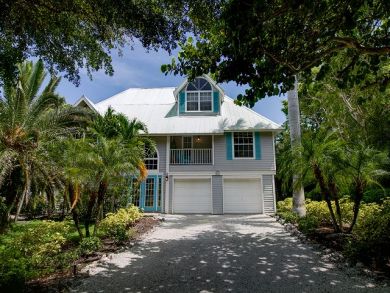 Walk to Beach Three Bedroom Vacation Rental Home in Sanibel