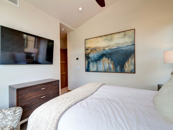 Mountain View Avon Vacation Condo Shuttle to Lift