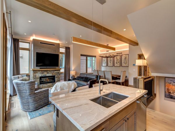 Mountain View Avon Vacation Condo Shuttle to Lift