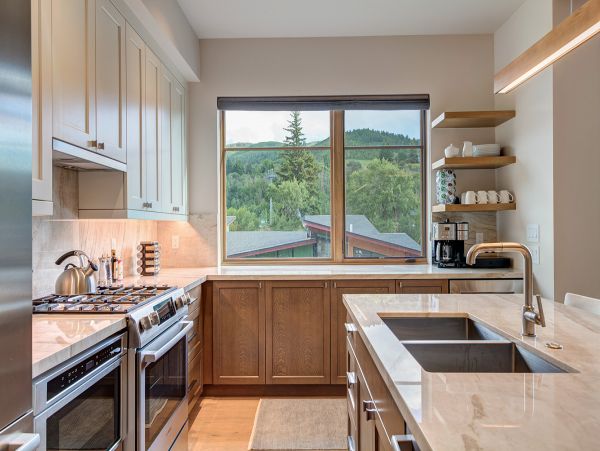 Mountain View Avon Vacation Condo Shuttle to Lift