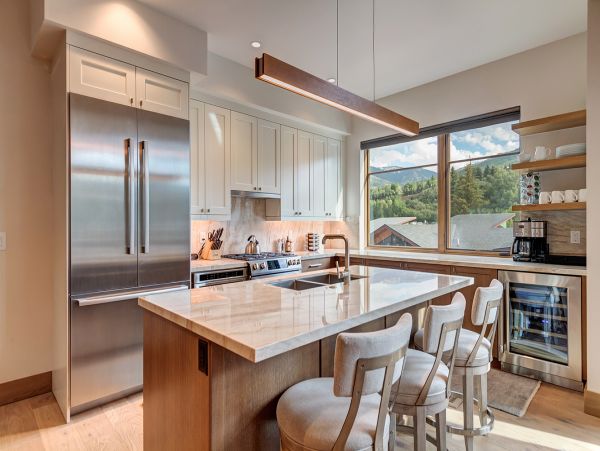 Mountain View Avon Vacation Condo Shuttle to Lift