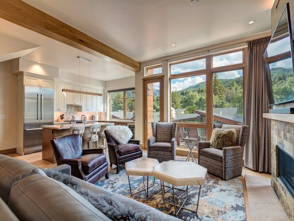 Mountain View Avon Vacation Condo Shuttle to Lift