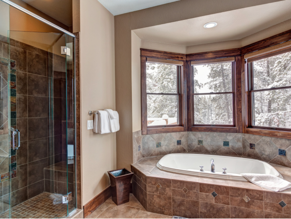 Luxury Breckenridge Ski Rental Shuttle to Lifts Sleeps 16
