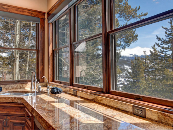 Luxury Breckenridge Ski Rental Shuttle to Lifts Sleeps 16