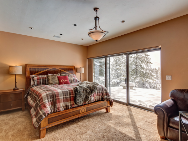Luxury Breckenridge Ski Rental Shuttle to Lifts Sleeps 16