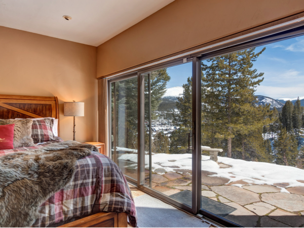 Luxury Breckenridge Ski Rental Shuttle to Lifts Sleeps 16