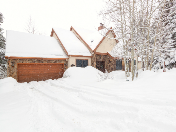 Luxury Breckenridge Ski Rental Shuttle to Lifts Sleeps 16