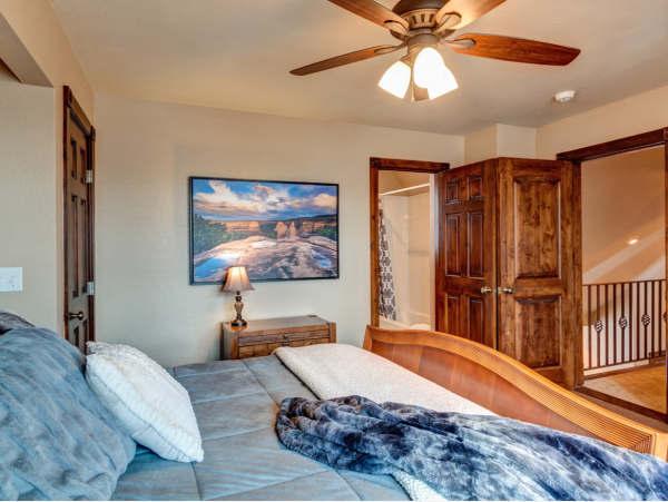 Luxury Breckenridge Ski Rental Shuttle to Lifts Sleeps 16