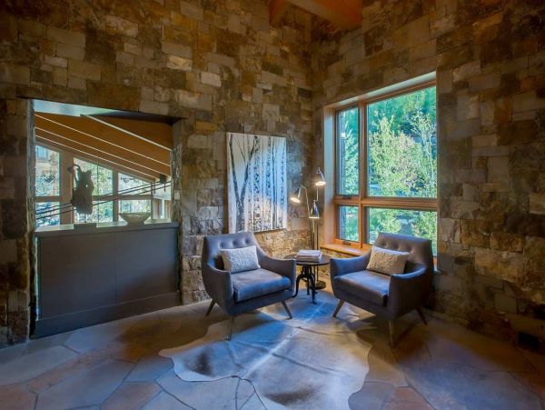 Luxury Lionshead Forest Rd Vacation Home 50 yards to Slopes