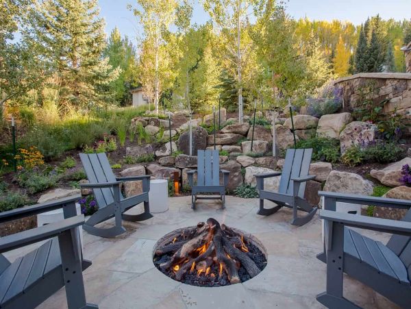 Luxury Lionshead Forest Rd Vacation Home 50 yards to Slopes