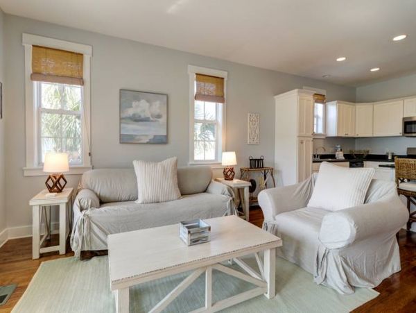 Charming Vacation Home Rental On Seacrest Beach With Pool