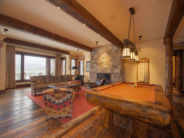 Luxury Winter Park 7 Bedroom Home with Game Room & Views