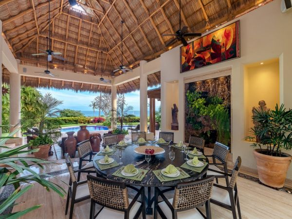 Luxury Vacation Home with 4 Bedrooms in Punta Mita