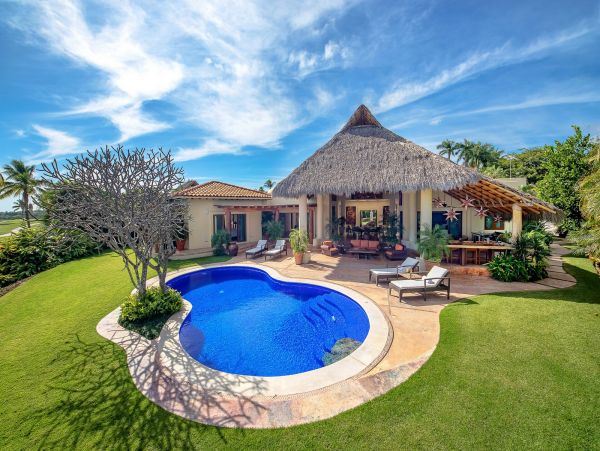 Luxury Vacation Home with 4 Bedrooms in Punta Mita