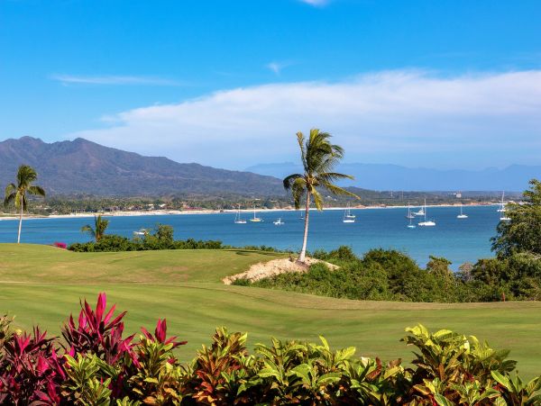 Luxury Vacation Home with 4 Bedrooms in Punta Mita