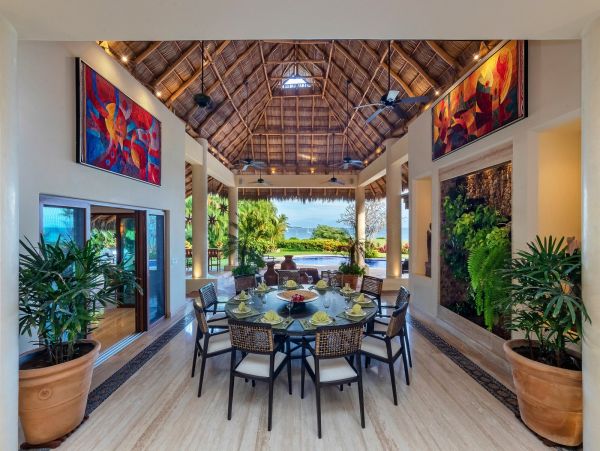 Luxury Vacation Home with 4 Bedrooms in Punta Mita