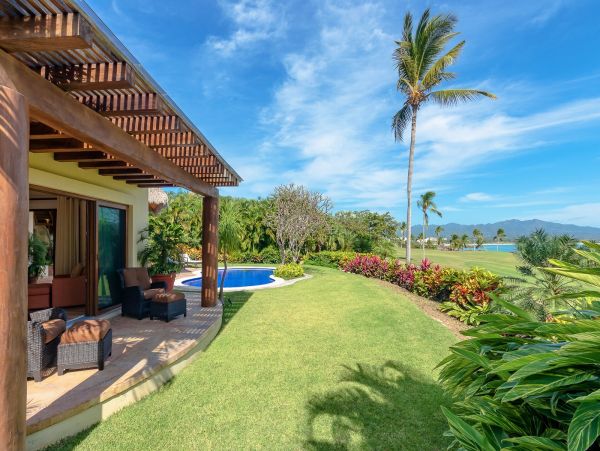 Luxury Vacation Home with 4 Bedrooms in Punta Mita