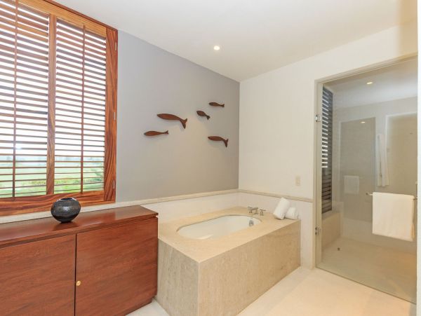 Short Walk to Beach Puerto Vallar Vacation Home Private Pool