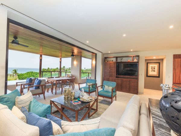 Short Walk to Beach Puerto Vallar Vacation Home Private Pool