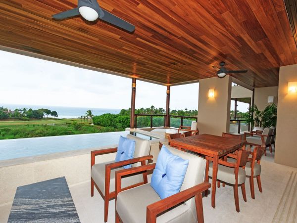 Short Walk to Beach Puerto Vallar Vacation Home Private Pool