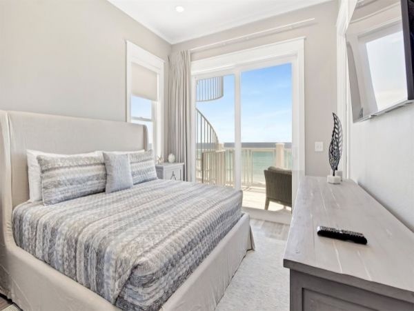 On Beach Luxury Seven Bedroom Home Private Pool