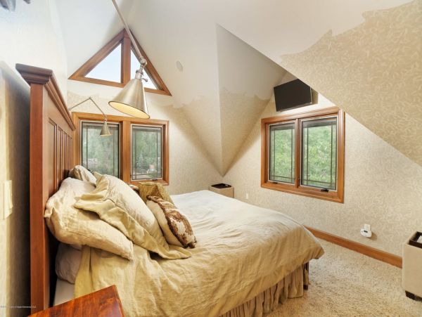 Aspen Home 987350