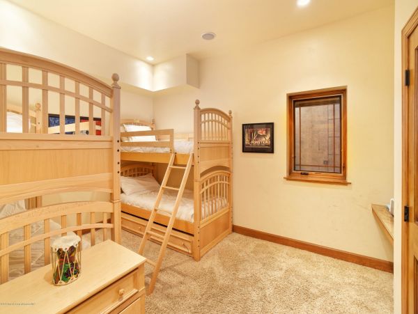 Aspen Home 987350