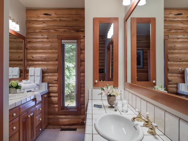 Secluded Cabin the woods with views of the Teton Range