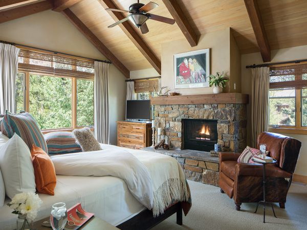 Teton Village Slopeside Lodge