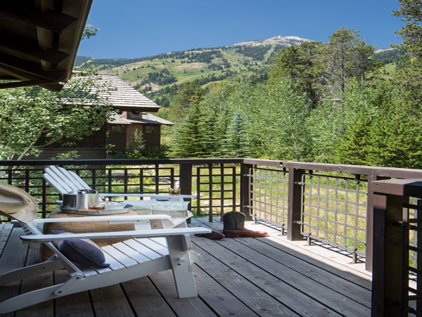 Teton Village Slopeside Lodge