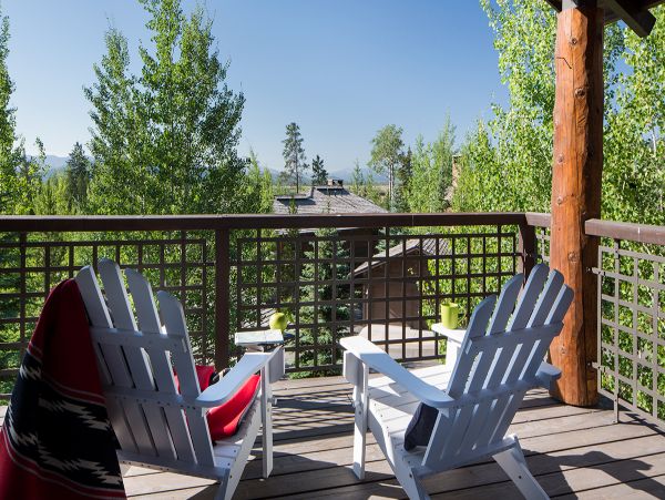 Teton Village Slopeside Lodge