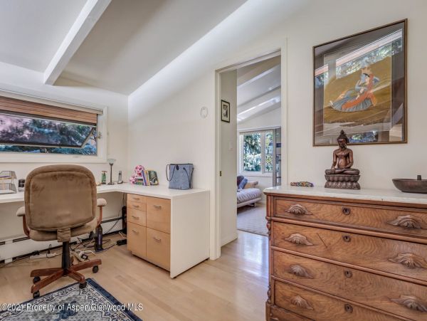 Aspen Home 987365
