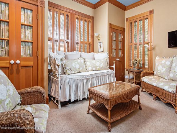 Aspen Home 987366