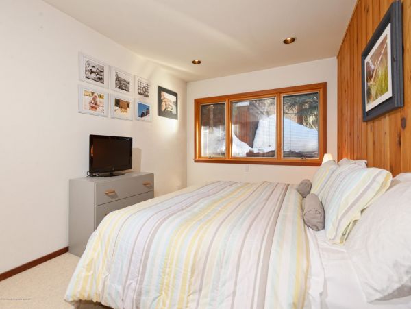Aspen Home 987379