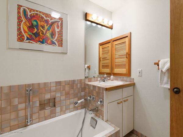 Aspen Home 987379