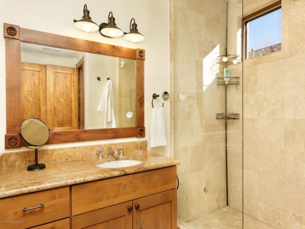 Aspen Home 987383