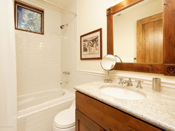 Aspen Home 987383