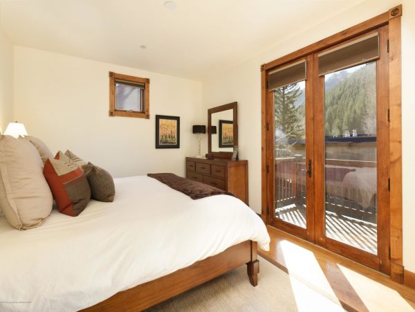 Aspen Home 987383