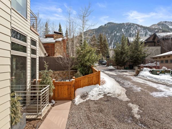 Aspen Home 987389