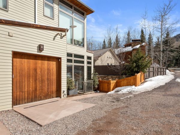 Aspen Home 987389