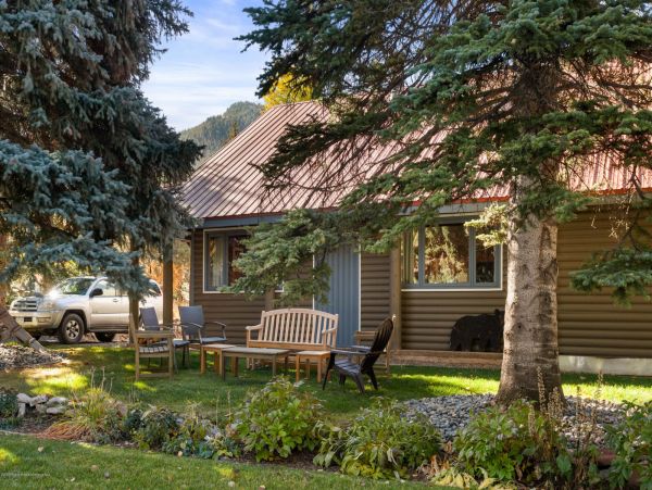 Aspen Home 987394