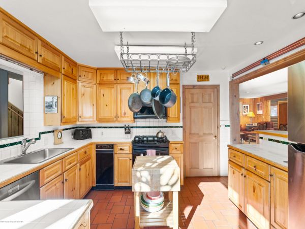 Aspen Home 987394