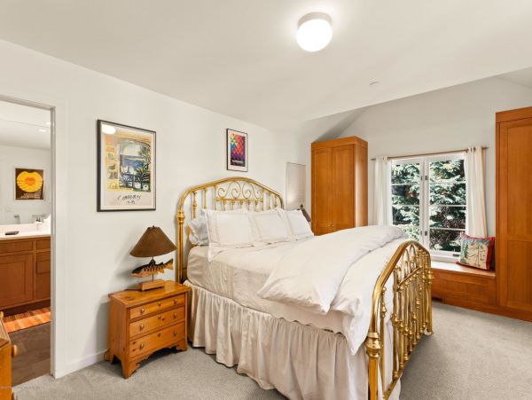 Aspen Home 987394