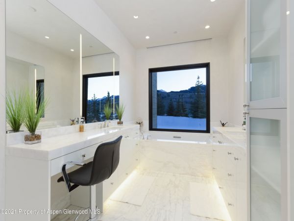 Aspen Home 987410