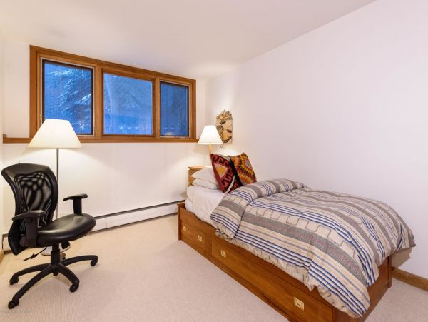 Aspen Home 987418
