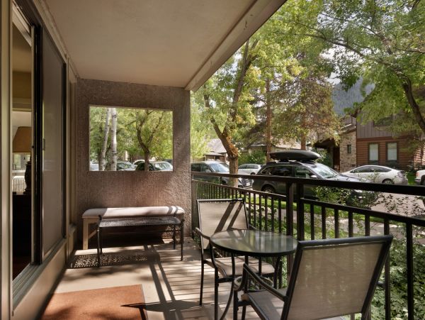 Aspen Home 987421