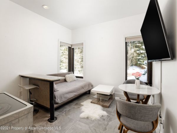Aspen Home 987430