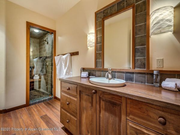 Aspen Home 987436